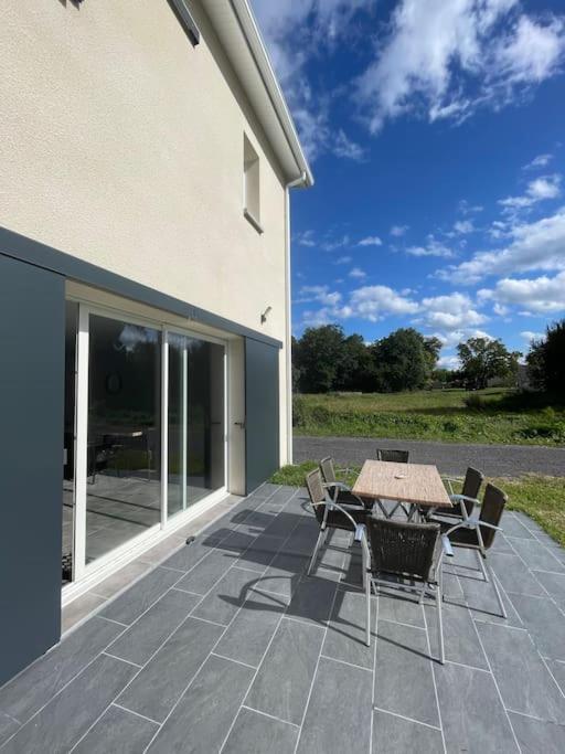 Le Logis De Pomerol Exterior photo